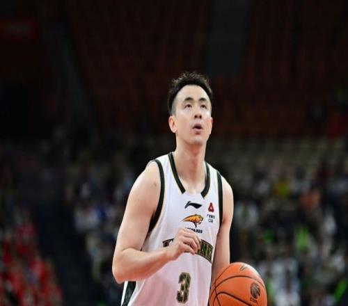 迪奥曼德解,与拜仁一战,定位球失误,江南体育平台,江南体育官方网站,江南体育登录入口,江南体育app下载