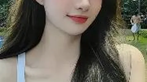 赵本山女儿澄清与继姐关系良好，称呼姐姐显亲昵